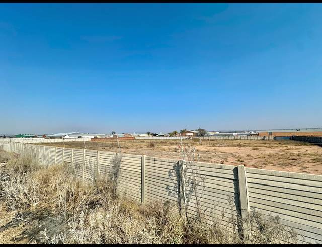 2,268M² VACANT LAND FOR SALE IN LADINE